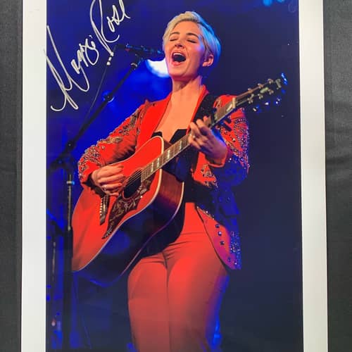 Image of Autographed Photo of Maggie Rose taken by Von Reisch (10